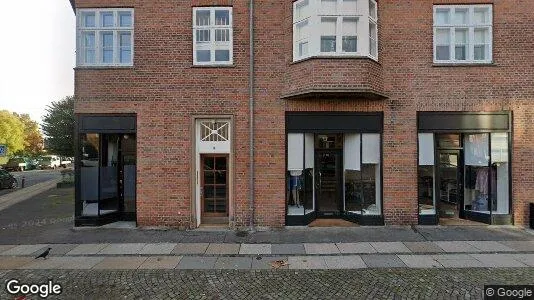 Andelsboliger til salg i Charlottenlund - Foto fra Google Street View