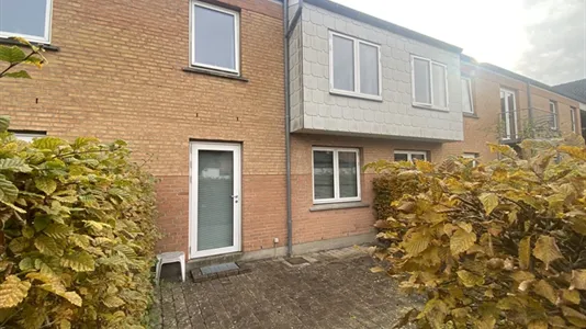 Andelsboliger til salg i Solrød Strand - billede 2